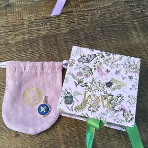 JaneWin Heart pendant